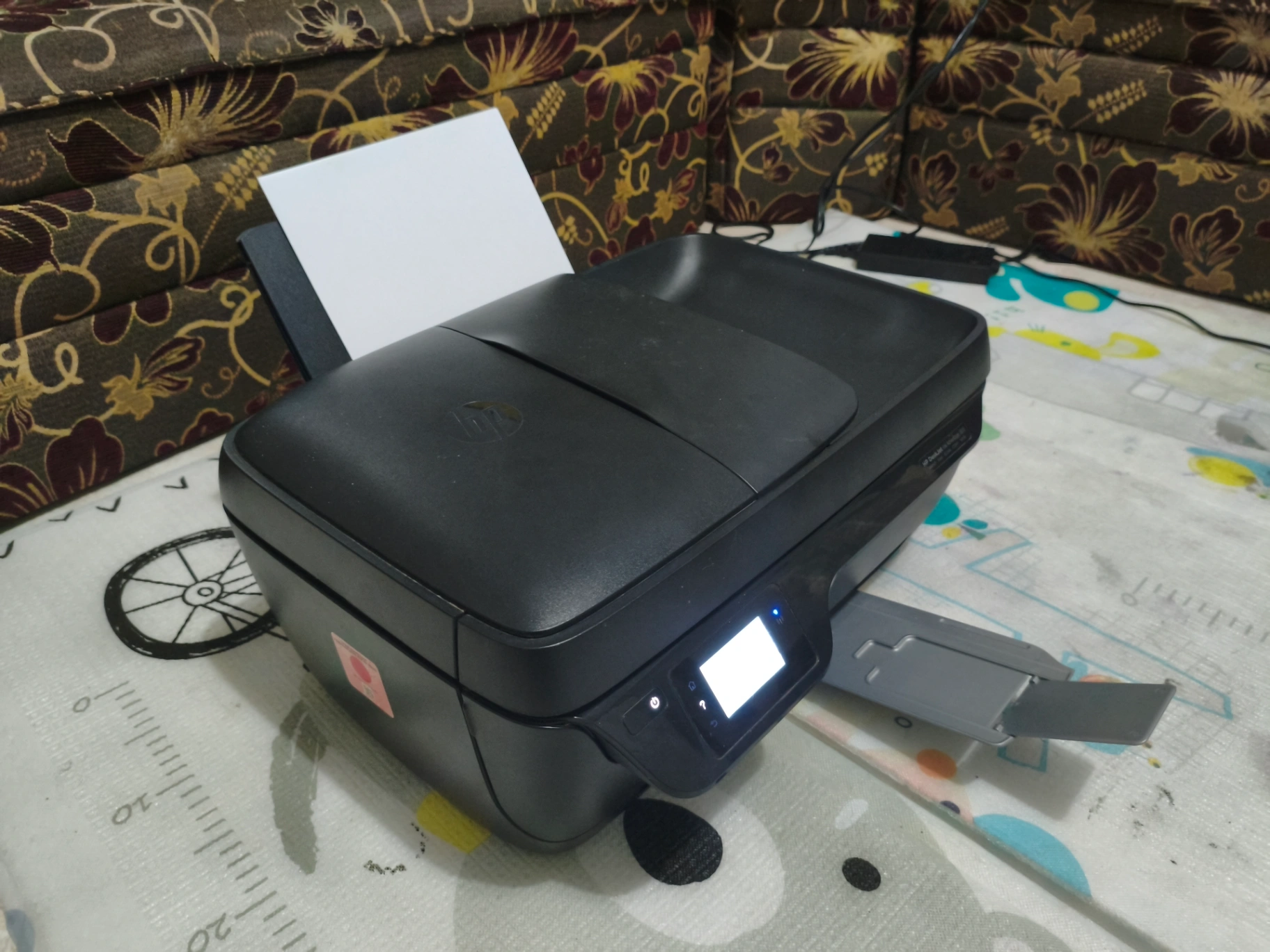 Printer HP DeskJet Ink Advantage 3835 All-in-One (Wireless/Wired) + Bonus Cartridge, Tinta, & Kertas